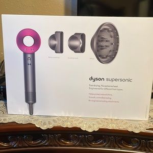 Dyson supersonic hair dryer